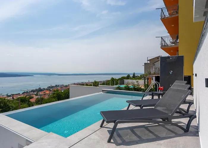 4 Bedroom Lovely In