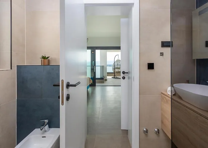 4 Bedroom Lovely In * Цриквеница