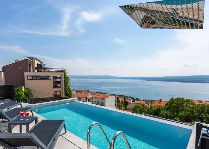 Holiday home 4 Bedroom Lovely In Crikvenica
