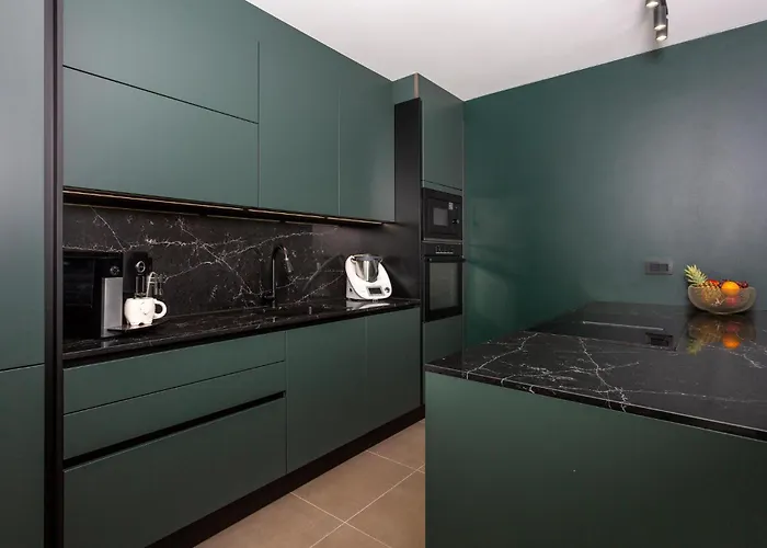 4 Bedroom Lovely In Holiday home Crikvenica