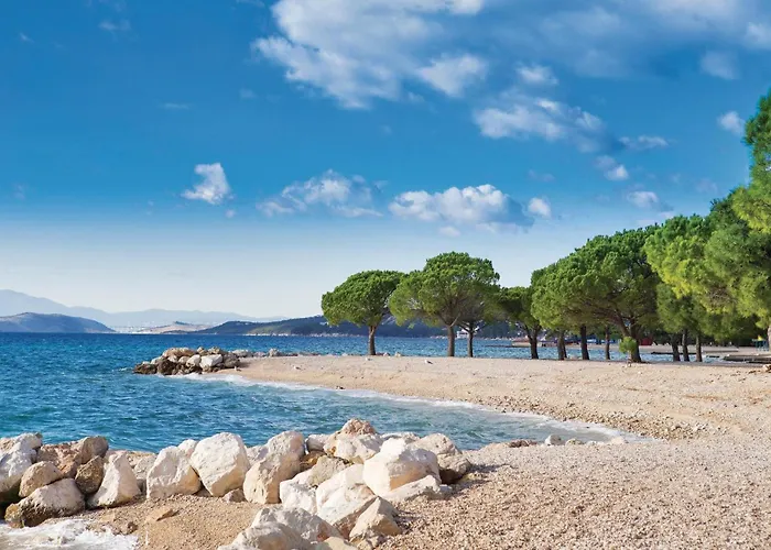 Holiday home 4 Bedroom Lovely In *